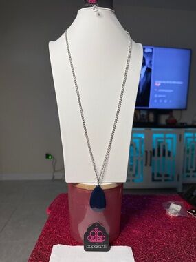 paparazzi Silver Necklace with Dark Blue Teardrop Pendant